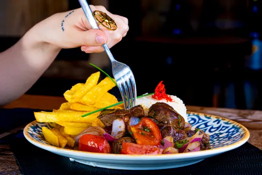Lomo Saltado Clásico